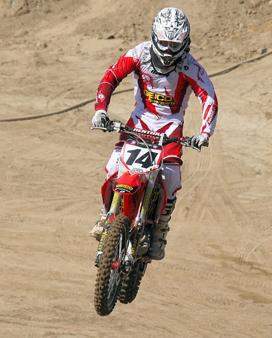 Kevin Windham racing at Glen Helen