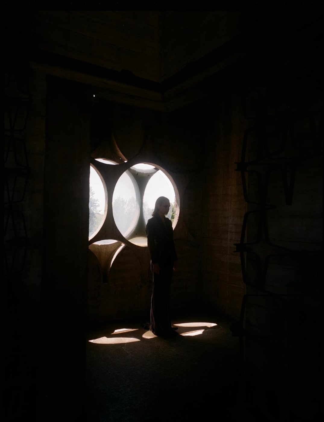 NVL-GARDE silhouette under chapel light
